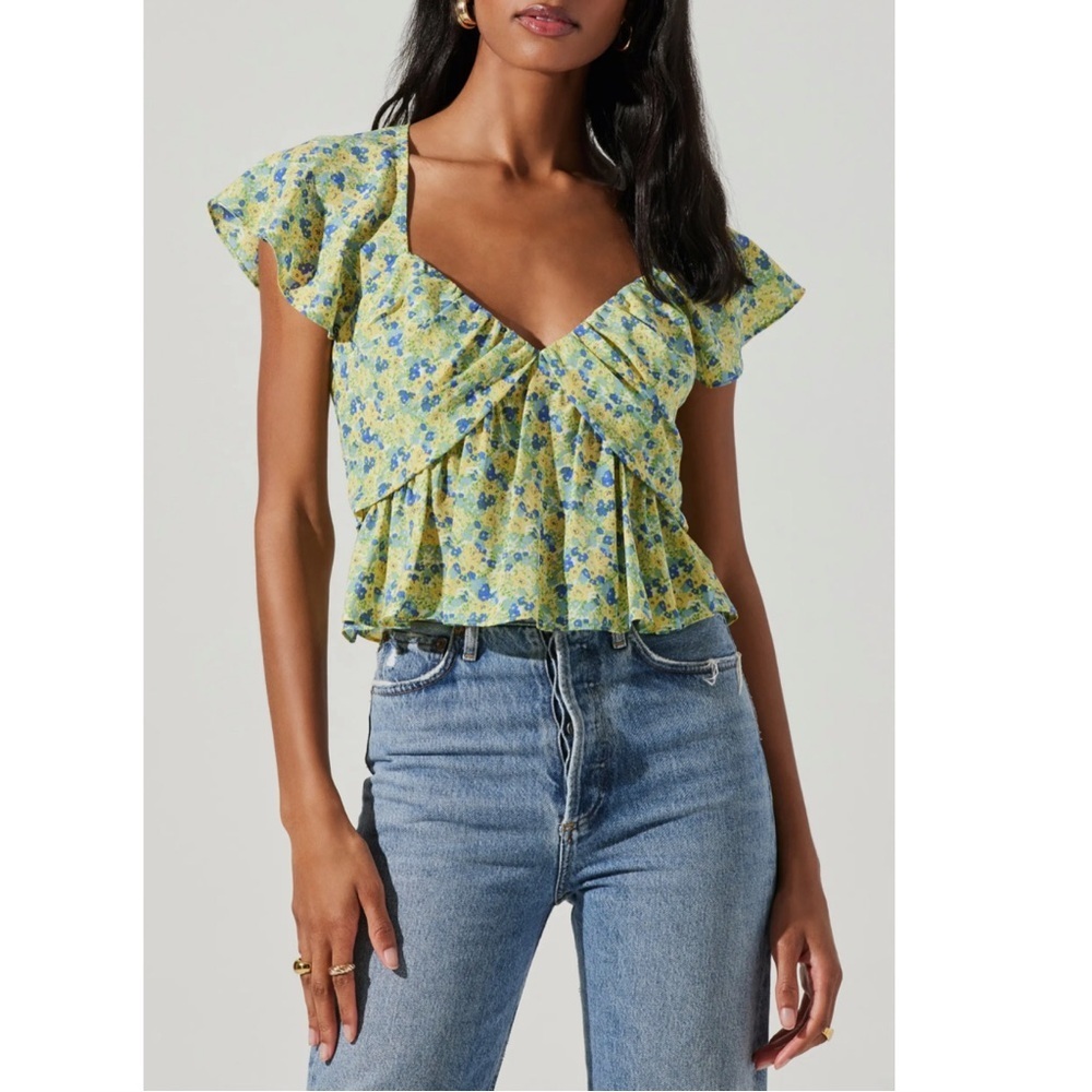 ASTR The Label Floral Print Flutter Sleeve Peplum Top Blue Yellow Floral